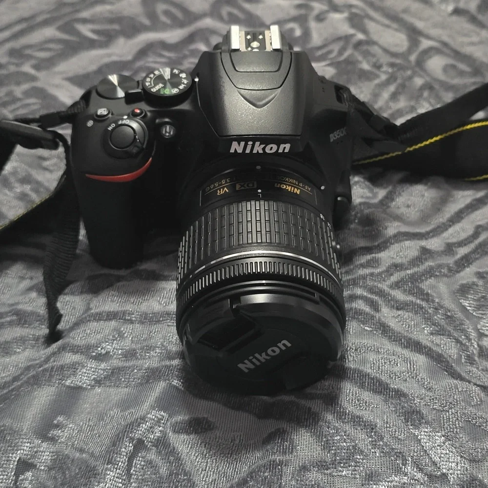 Nikon Digital Camera D3500